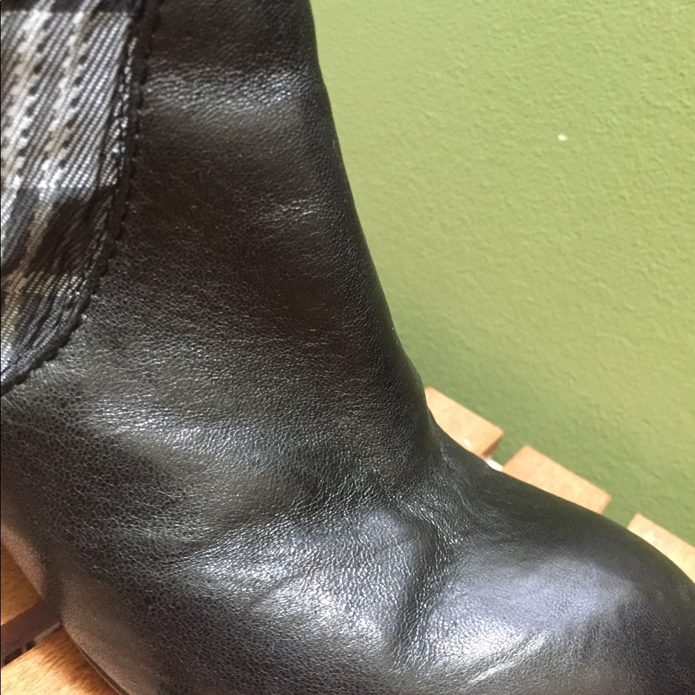 Designer boots - Picture 3 of 8
